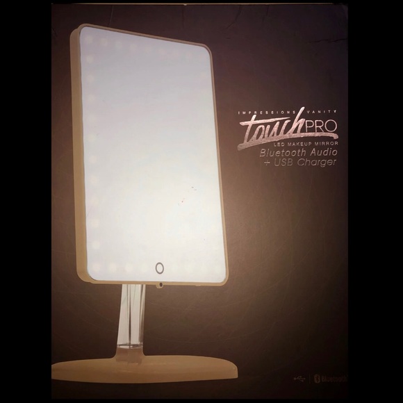 Impressions Vanity Mirror Bluetooth - Picture 3 of 5